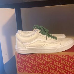 White with green leather shoes